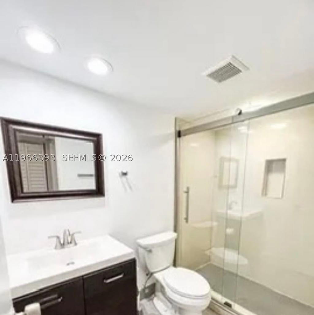 Real estate property located at 4141 21st St #103, Broward, Cypress Tree Condo Bldg 9, Lauderhill, FL