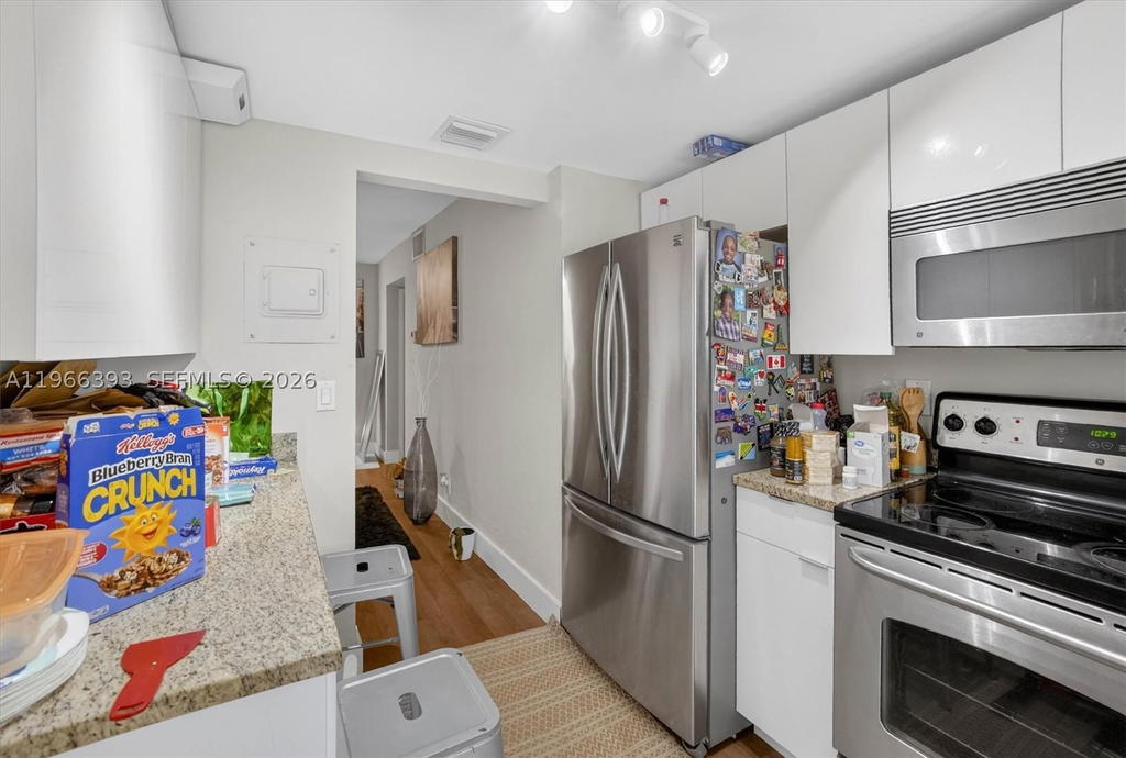 Real estate property located at 4141 21st St #103, Broward, Cypress Tree Condo Bldg 9, Lauderhill, FL