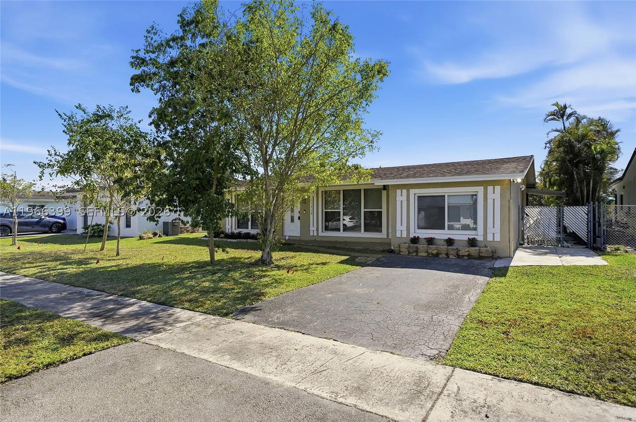Real estate property located at 11420 32nd Pl, Broward, Sunrise Golf Village Sec, Sunrise, FL