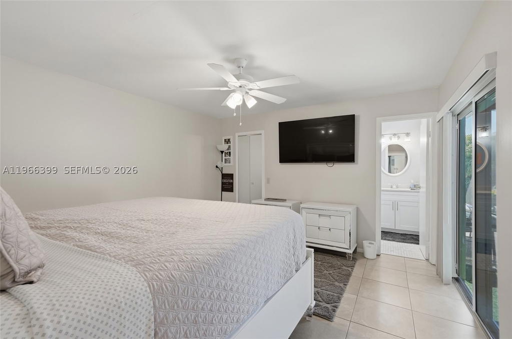 Real estate property located at 11420 32nd Pl, Broward, Sunrise Golf Village Sec, Sunrise, FL