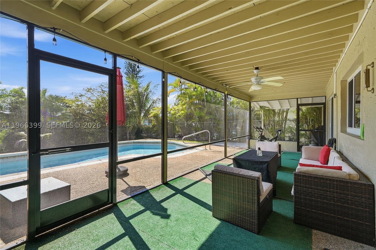 Real estate property located at 11420 32nd Pl, Broward, Sunrise Golf Village Sec, Sunrise, FL