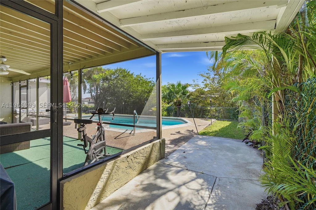 Real estate property located at 11420 32nd Pl, Broward, Sunrise Golf Village Sec, Sunrise, FL