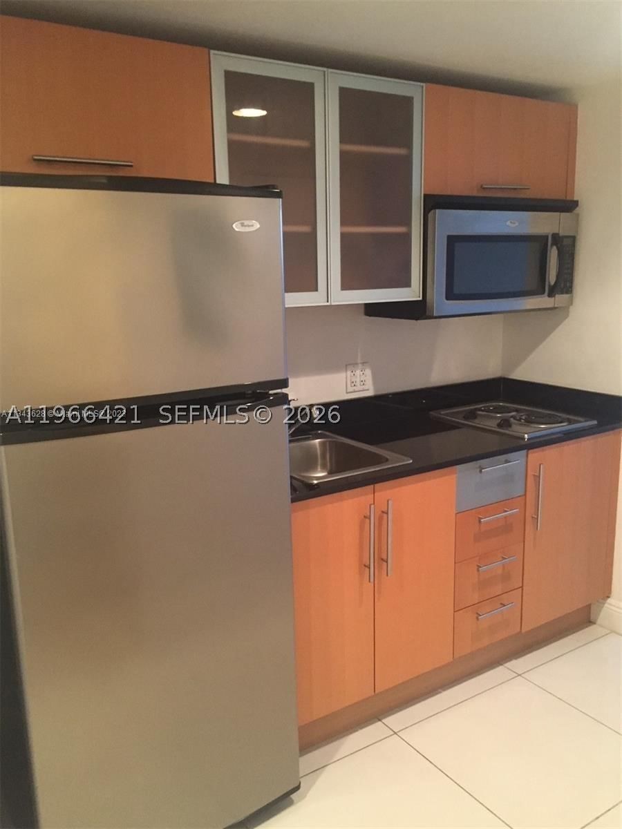 Real estate property located at 1750 Bayshore Dr #3808, Miami-dade, Opera Tower Condo, Miami, FL