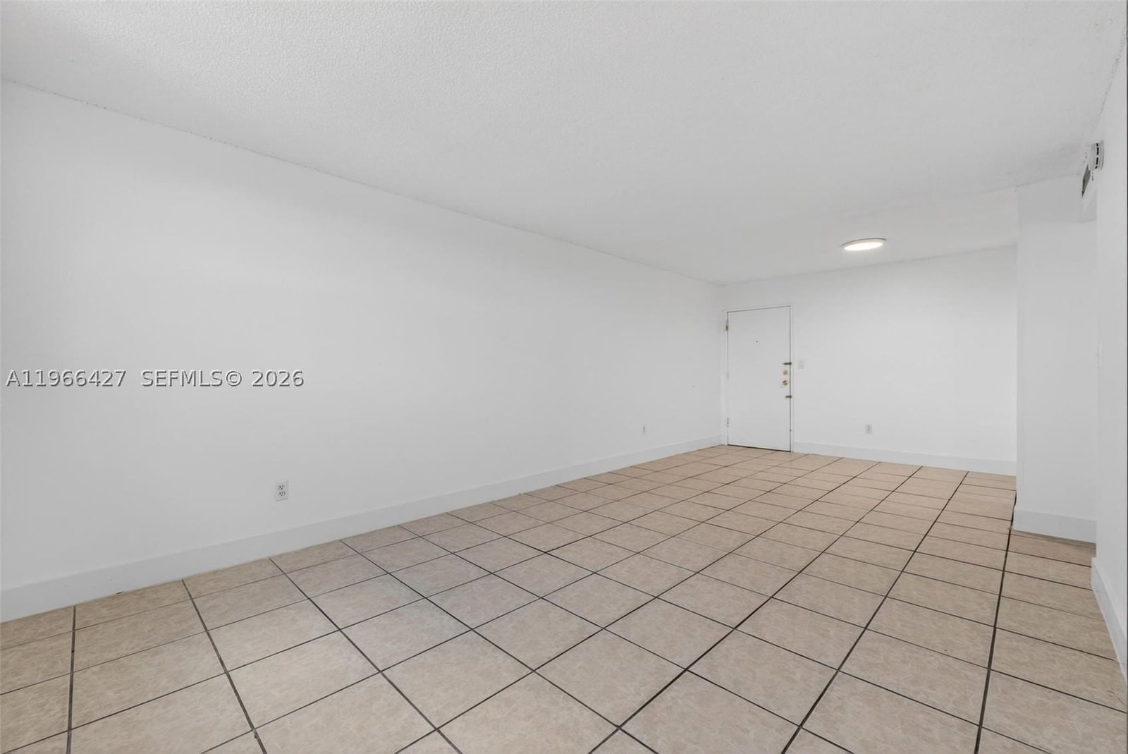 Real estate property located at 606 81st St #302, Miami-dade, Las Estrellas Condo, Hialeah, FL