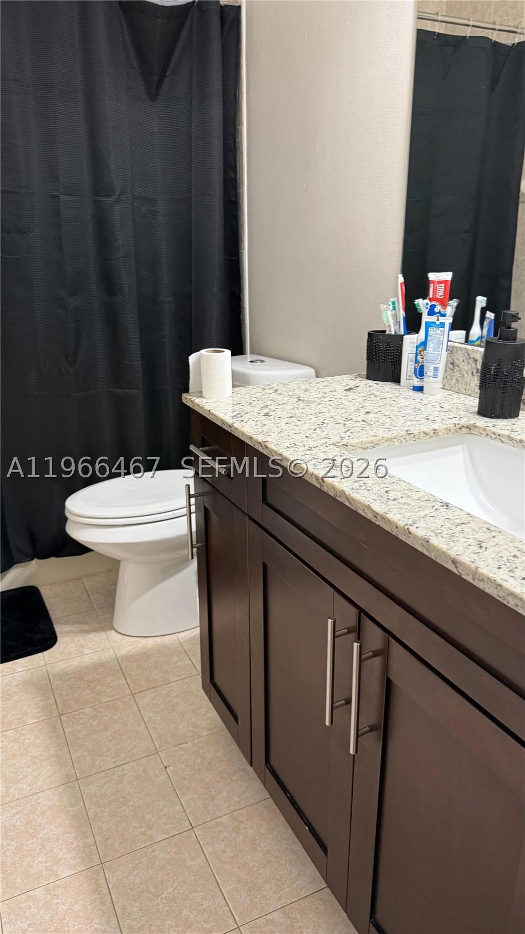 Real estate property located at 17720 73rd Ave #105, Miami-dade, Shoma Homes At Country Cl, Hialeah, FL