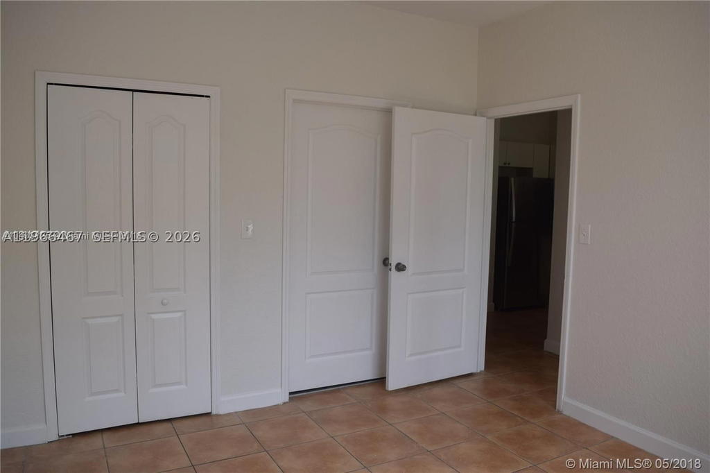 Real estate property located at 17720 73rd Ave #105, Miami-dade, Shoma Homes At Country Cl, Hialeah, FL
