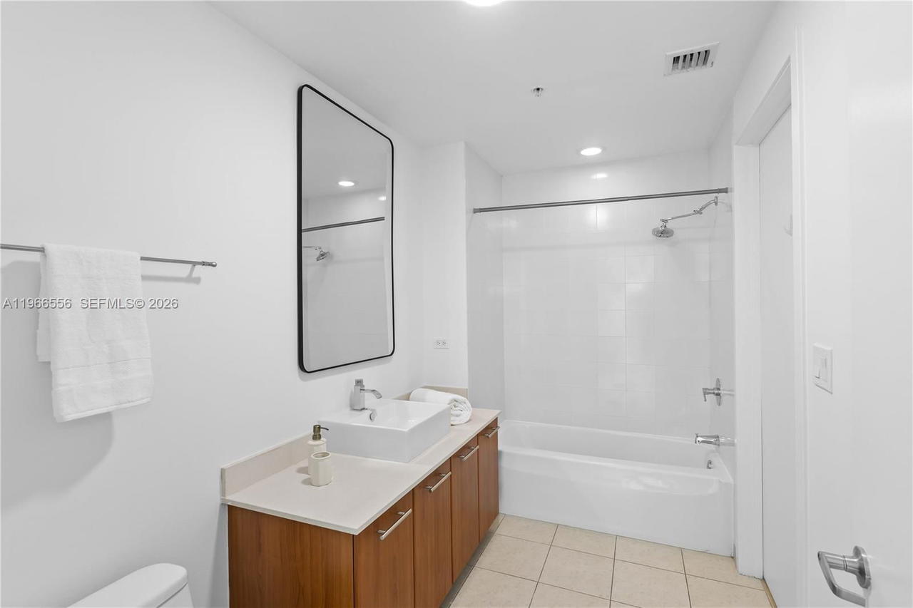 Real estate property located at 3301 1st Ave H1510, Miami-dade, Four Midtown Miami Condo, Miami, FL