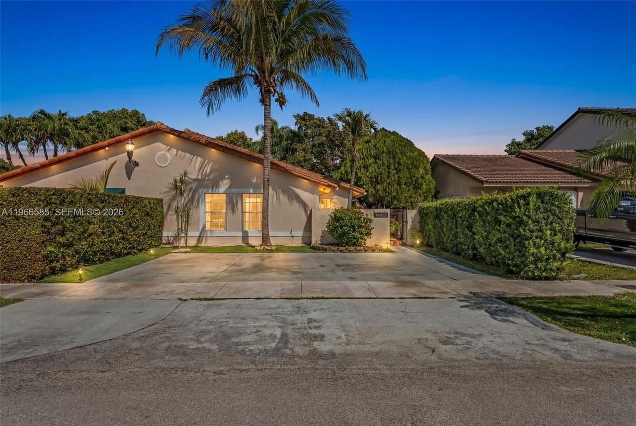 Real estate property located at 14813 81st St A, Miami-dade, Kendale Royal Sub, Miami, FL