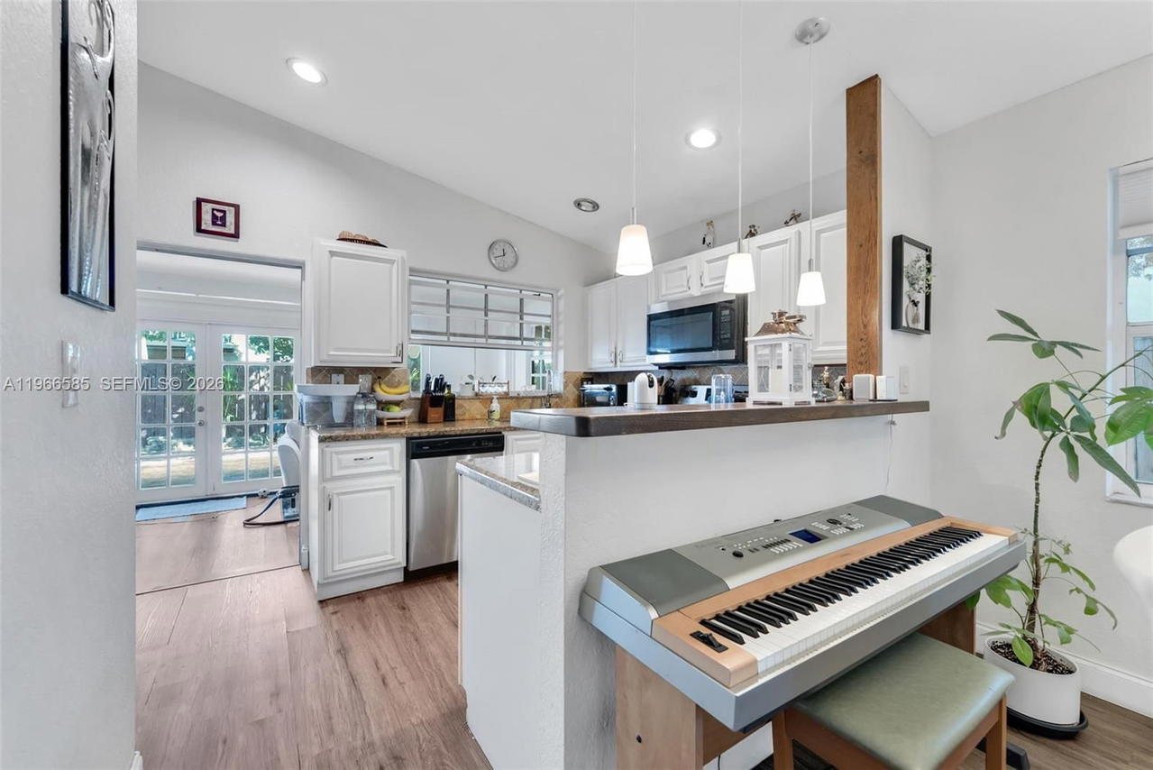 Real estate property located at 14813 81st St A, Miami-dade, Kendale Royal Sub, Miami, FL
