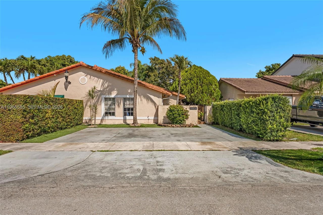 Real estate property located at 14813 81st St A, Miami-dade, Kendale Royal Sub, Miami, FL