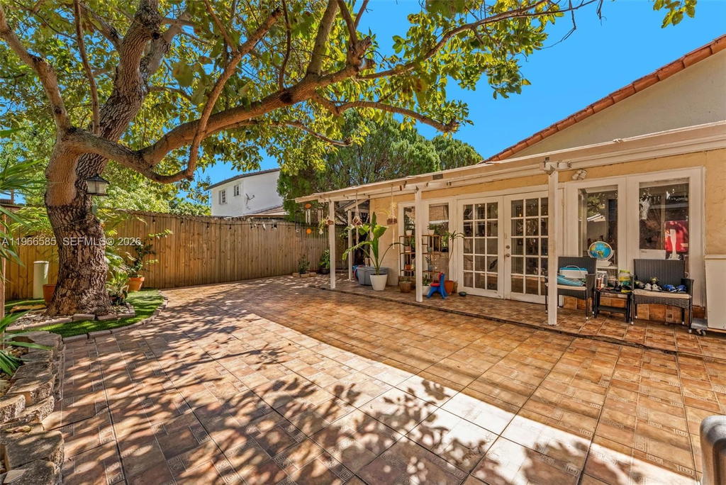 Real estate property located at 14813 81st St A, Miami-dade, Kendale Royal Sub, Miami, FL