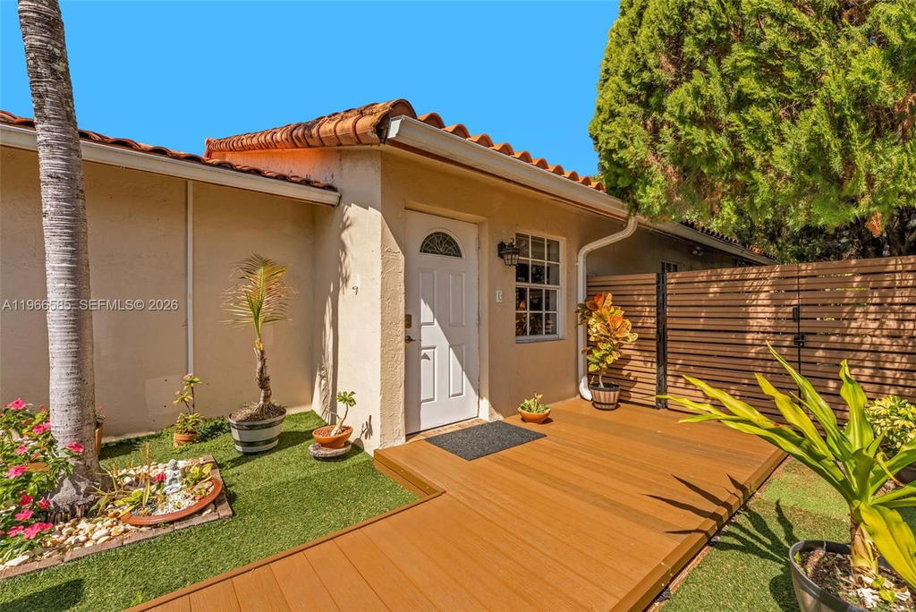 Real estate property located at 14813 81st St A, Miami-dade, Kendale Royal Sub, Miami, FL