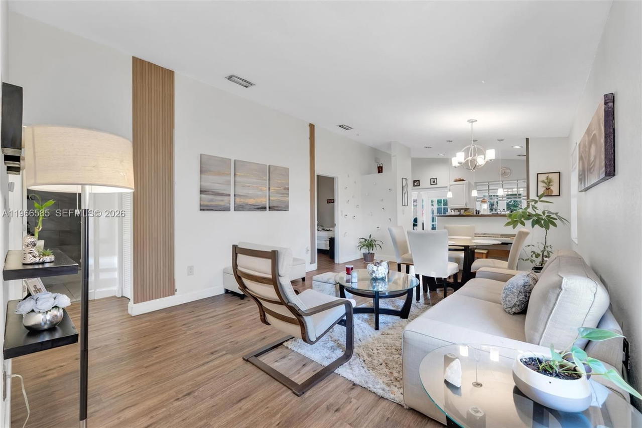 Real estate property located at 14813 81st St A, Miami-dade, Kendale Royal Sub, Miami, FL