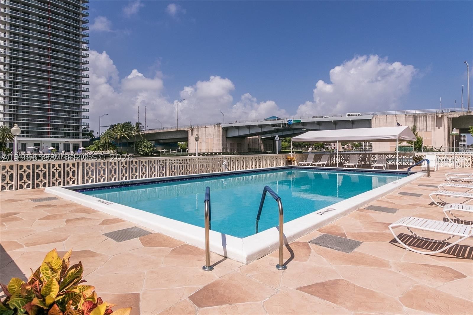 Real estate property located at 1825 Ocean Dr #505, Broward, Imperial Towers Condo, Hallandale Beach, FL