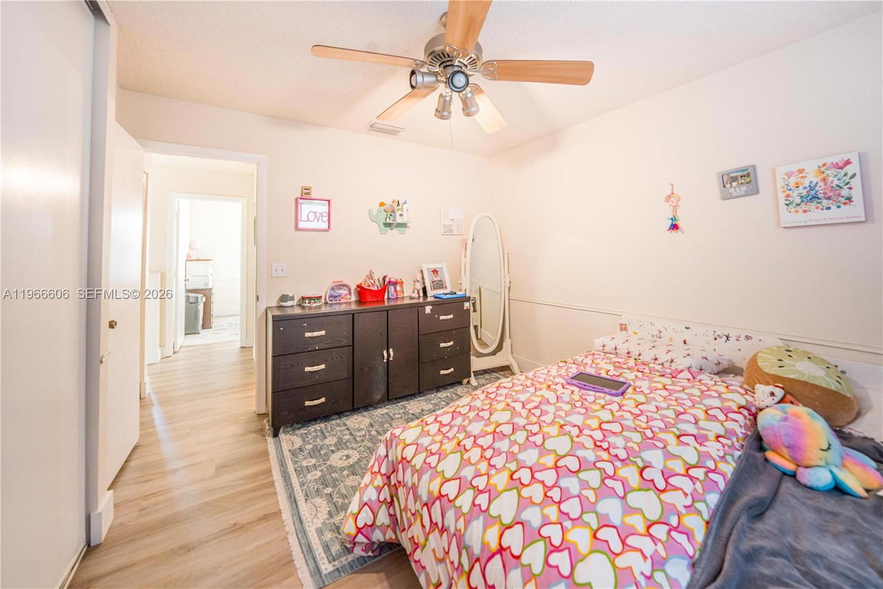 Real estate property located at 341 153rd Ln, Broward, Towngate, Pembroke Pines, FL