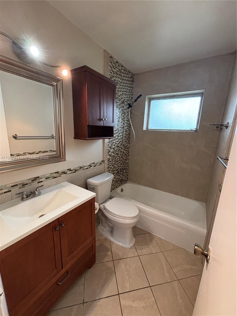 Real estate property located at 8371 15th Ct, Broward, Boulevard Heights Sec 9, Pembroke Pines, FL