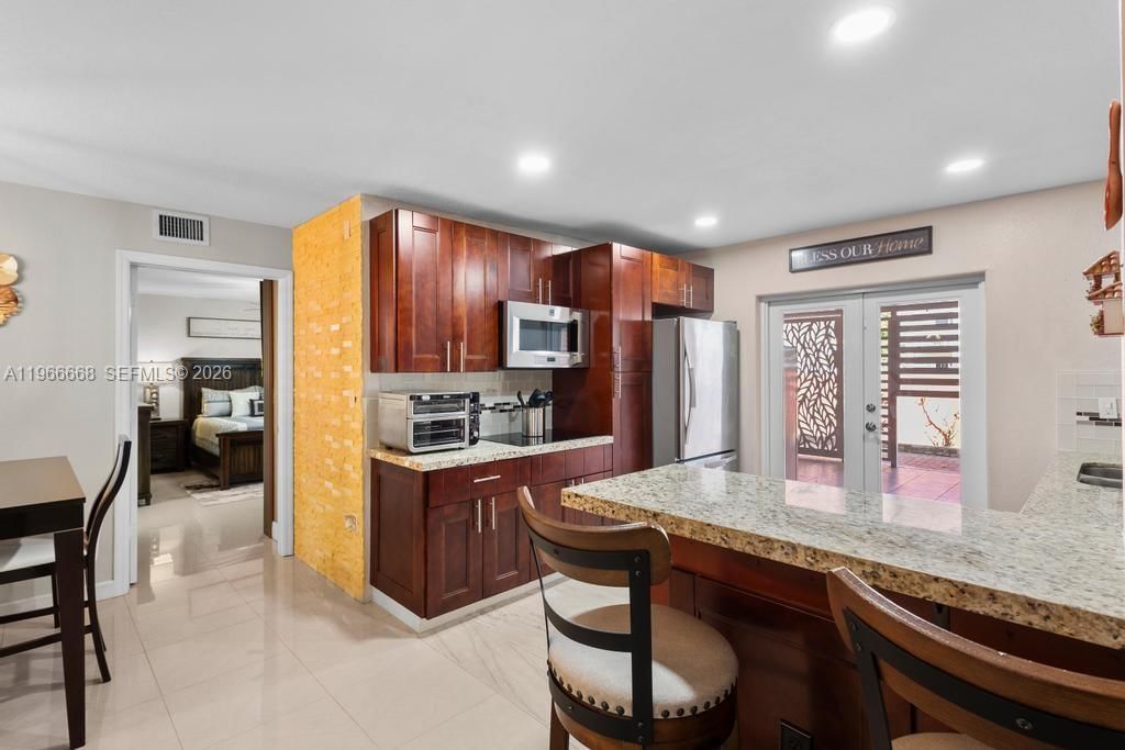 Real estate property located at 10951 Okeechobee Rd #101, Miami-dade, Garden Villas Condo Ii, Hialeah Gardens, FL