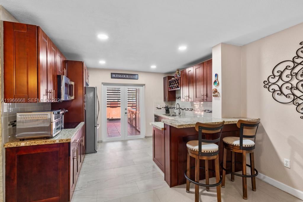 Real estate property located at 10951 Okeechobee Rd #101, Miami-dade, Garden Villas Condo Ii, Hialeah Gardens, FL