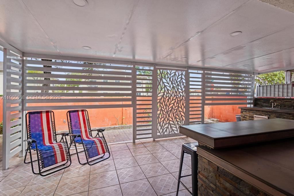 Real estate property located at 10951 Okeechobee Rd #101, Miami-dade, Garden Villas Condo Ii, Hialeah Gardens, FL