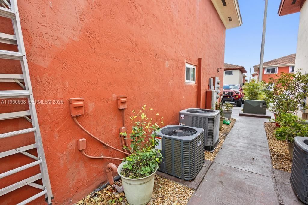 Real estate property located at 10951 Okeechobee Rd #101, Miami-dade, Garden Villas Condo Ii, Hialeah Gardens, FL