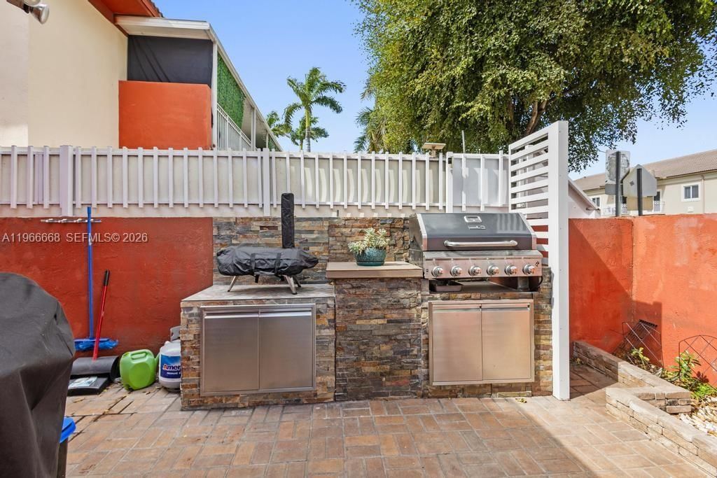 Real estate property located at 10951 Okeechobee Rd #101, Miami-dade, Garden Villas Condo Ii, Hialeah Gardens, FL