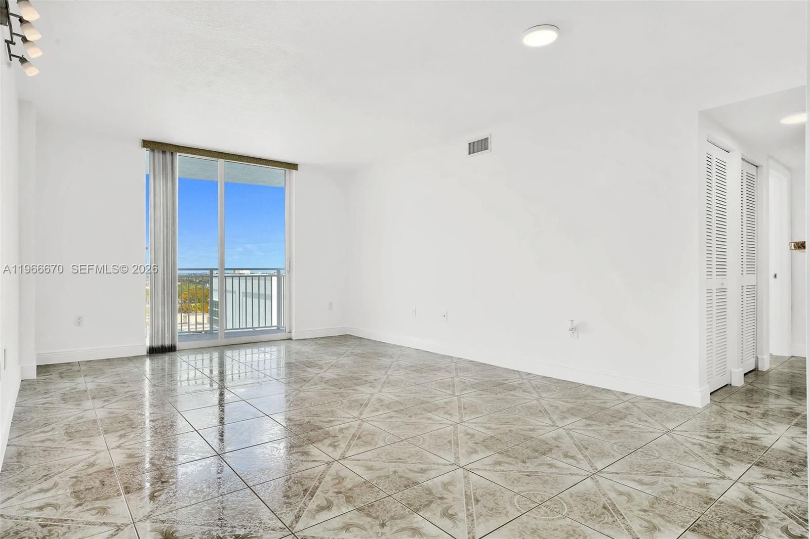 Real estate property located at 60 37th Ave #1004, Miami-dade, Douglas Place Condo, Miami, FL