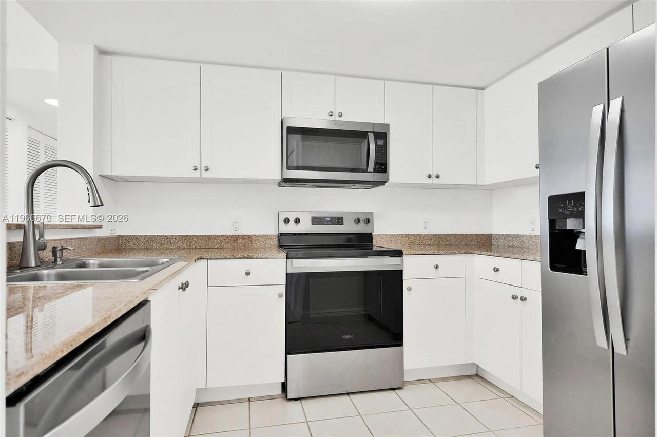 Real estate property located at 60 37th Ave #1004, Miami-dade, Douglas Place Condo, Miami, FL