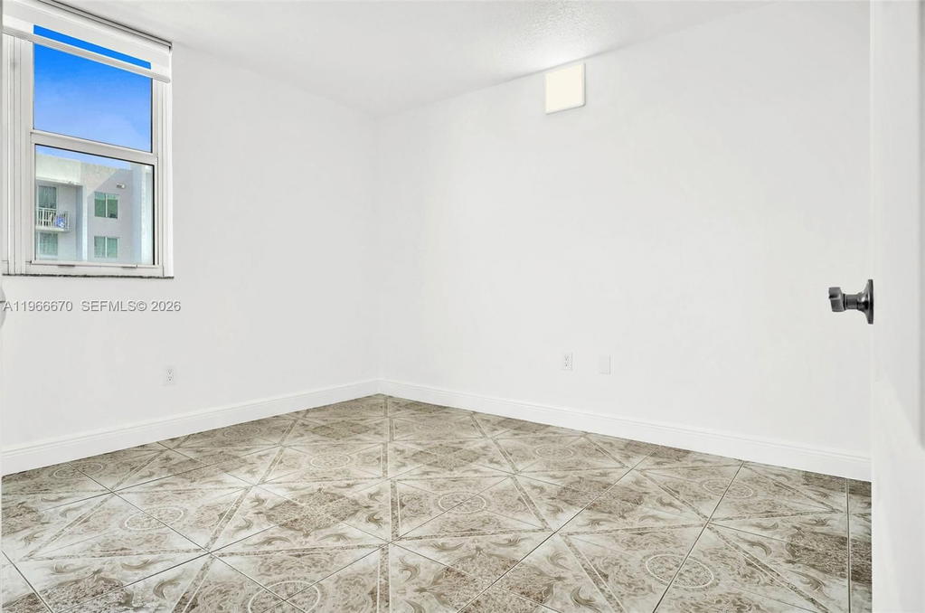 Real estate property located at 60 37th Ave #1004, Miami-dade, Douglas Place Condo, Miami, FL