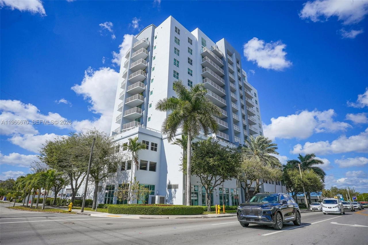 Real estate property located at 60 37th Ave #1004, Miami-dade, Douglas Place Condo, Miami, FL