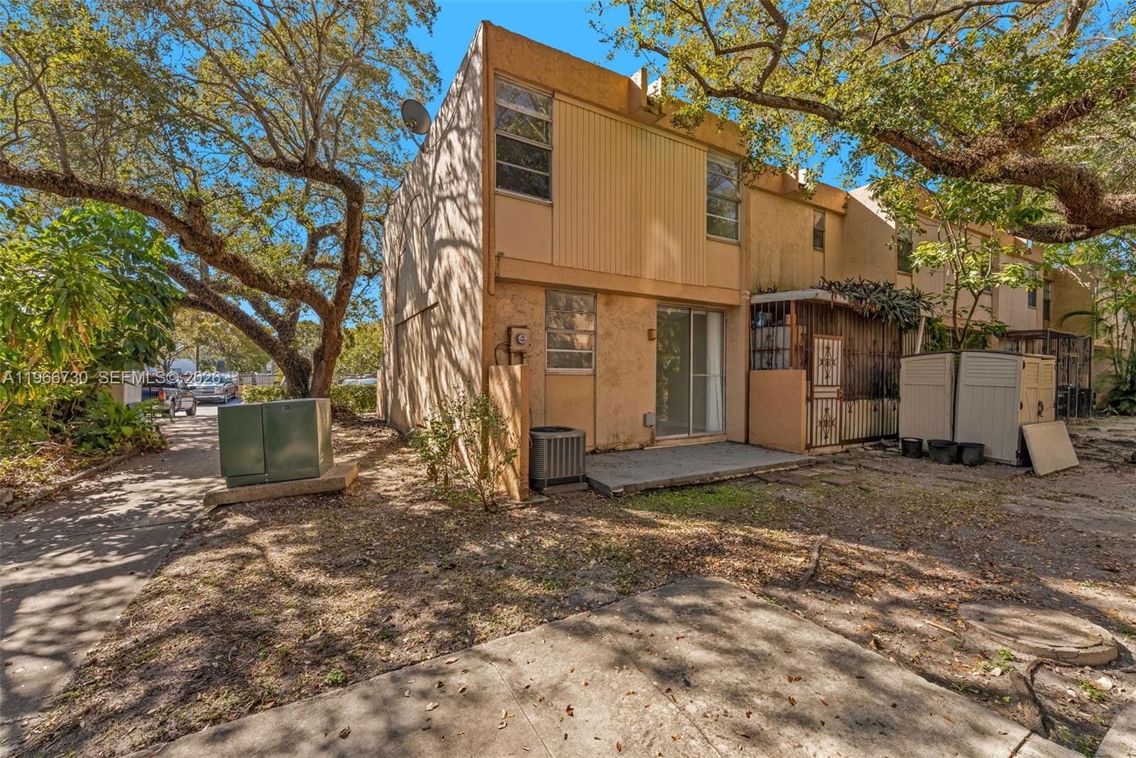 Real estate property located at 6149 69th St #12, Miami-dade, Lee Park Condo, South Miami, FL