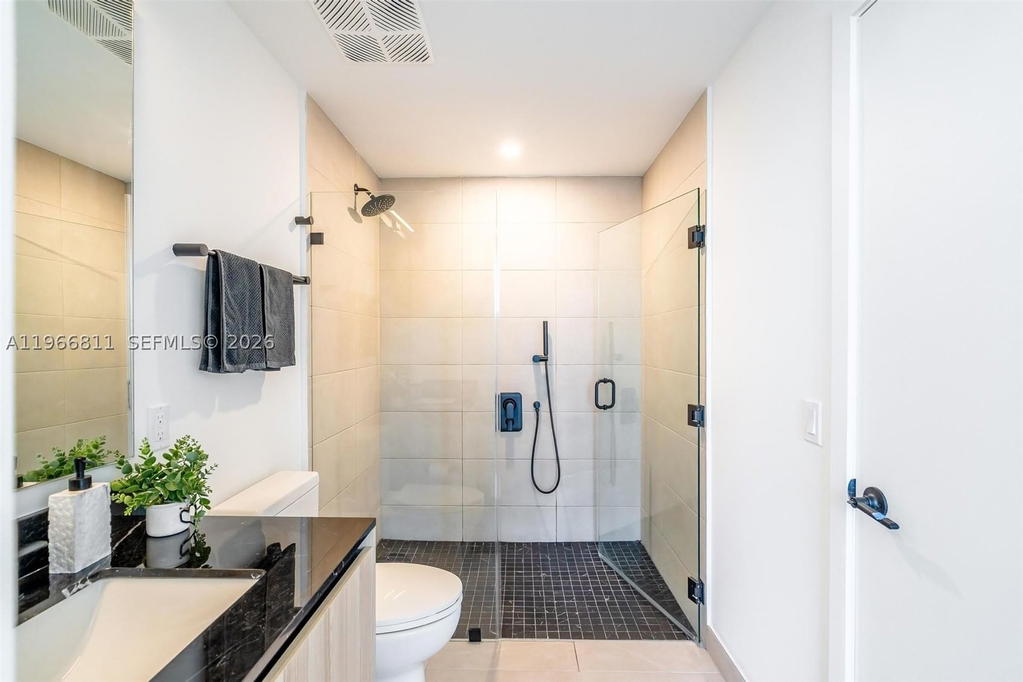 Real estate property located at 225 Miami Ave #3307, Miami-dade, Miami North, Miami, FL