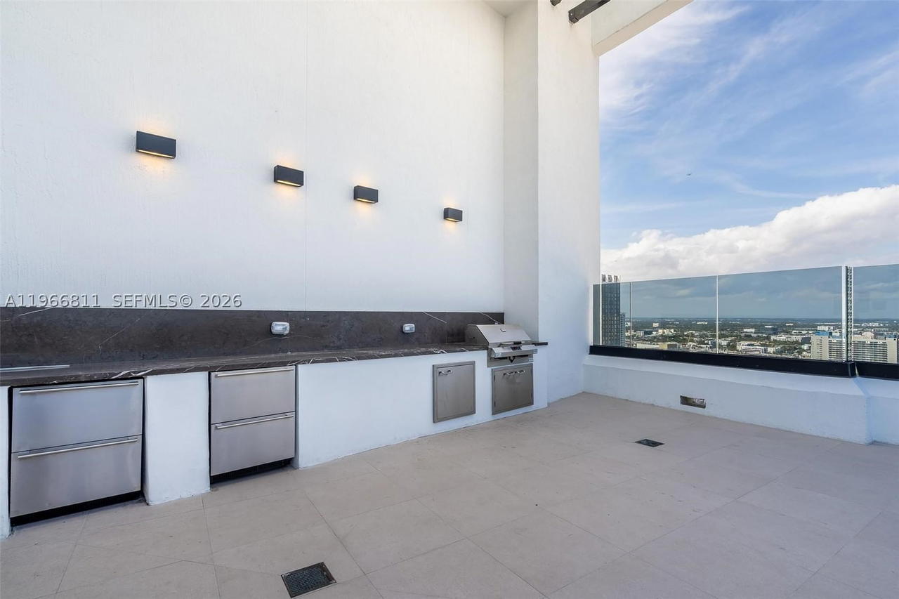 Real estate property located at 225 Miami Ave #3307, Miami-dade, Miami North, Miami, FL
