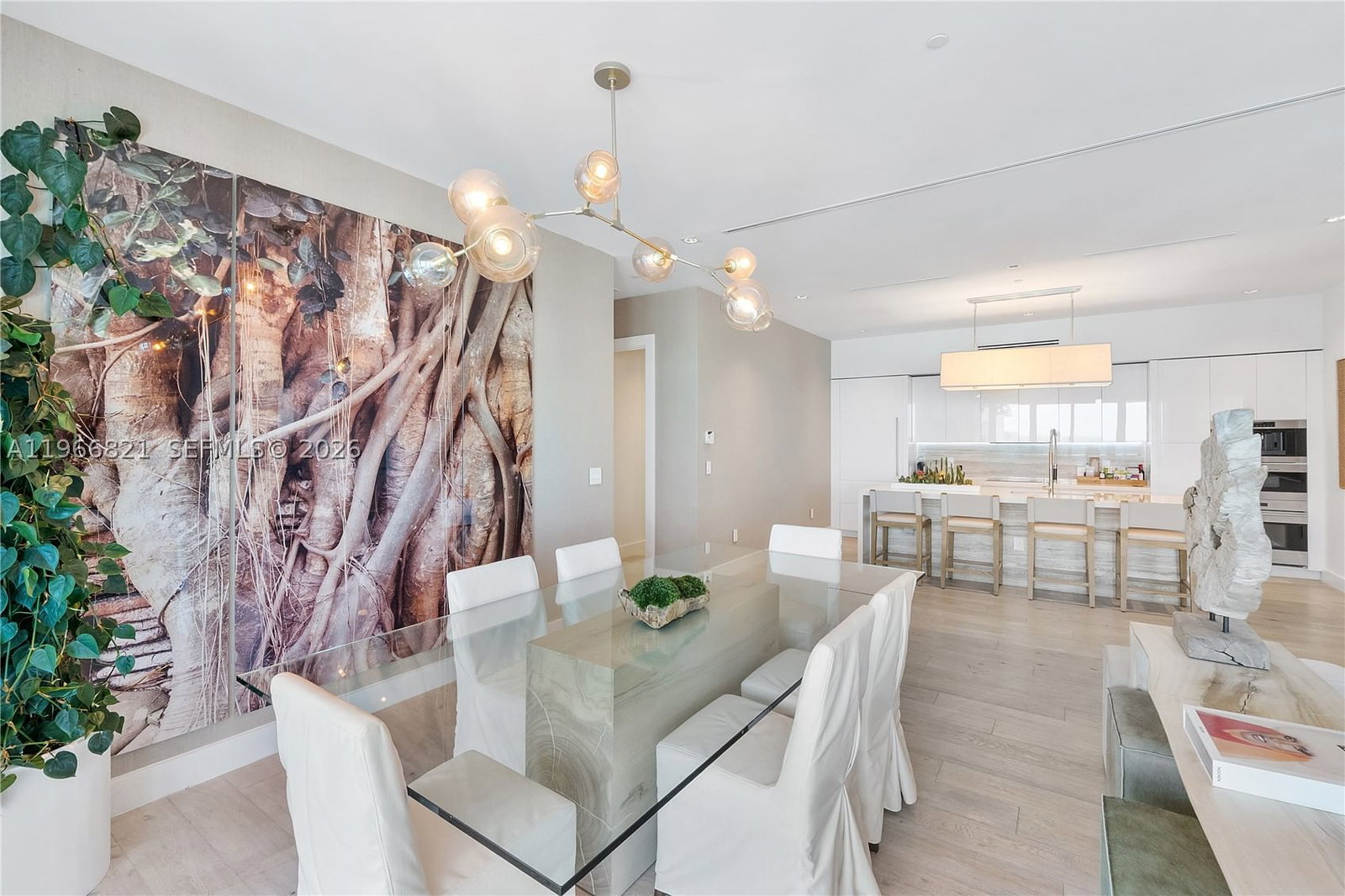 Real estate property located at 102 24th St PH-1612, Miami-dade, 2399 Collins Avenue, Miami Beach, FL