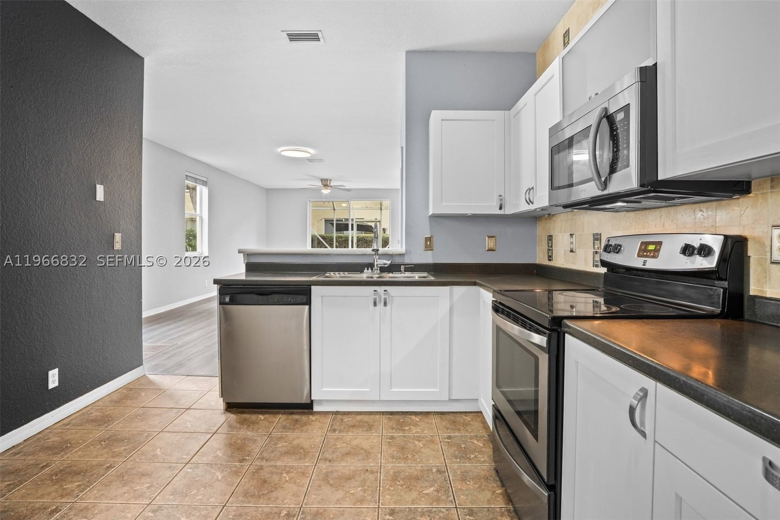 Real estate property located at 2167 Hacienda Ter, Broward, Sector 2 Boundary Plat, Weston, FL