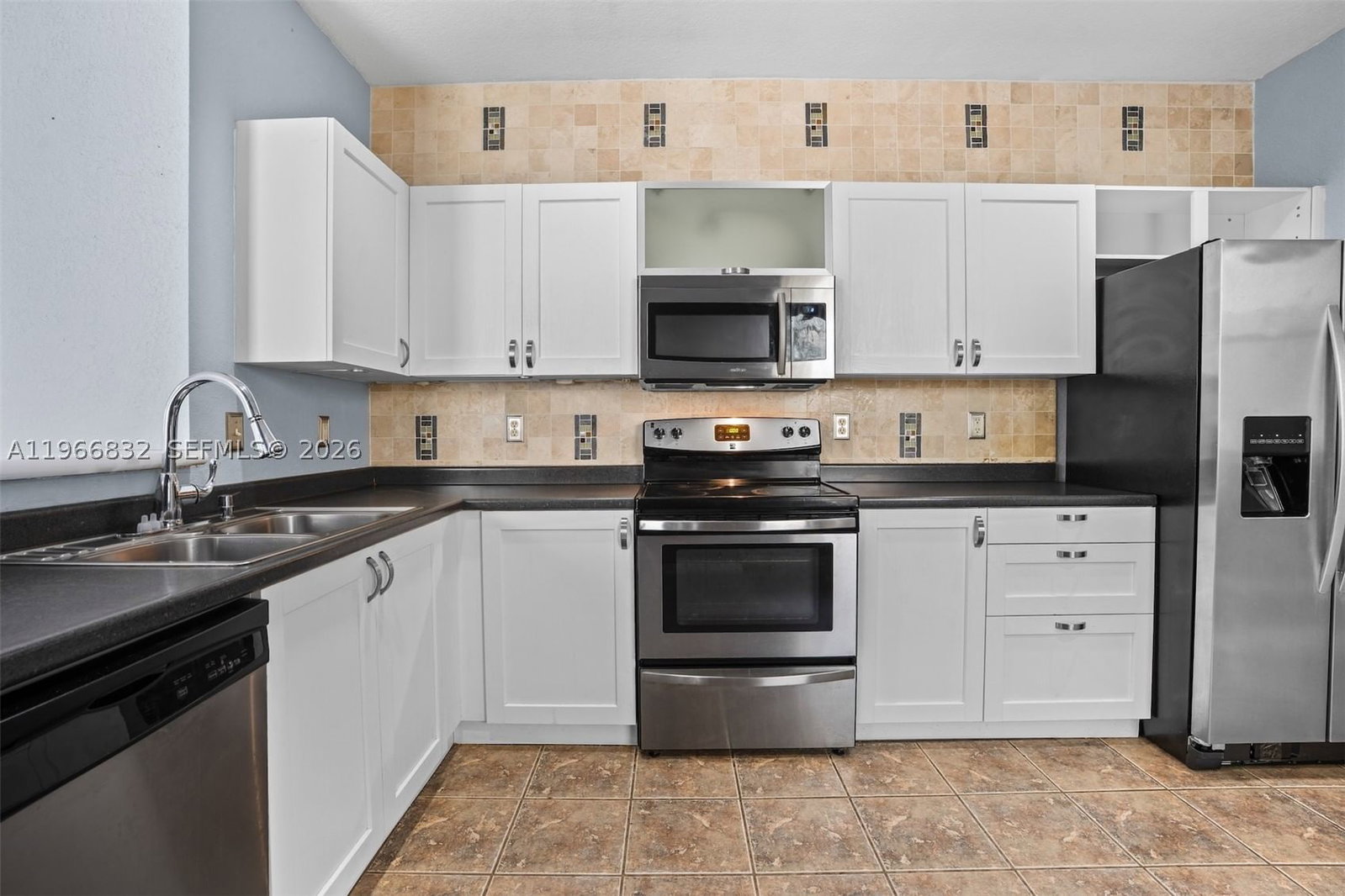 Real estate property located at 2167 Hacienda Ter, Broward, Sector 2 Boundary Plat, Weston, FL