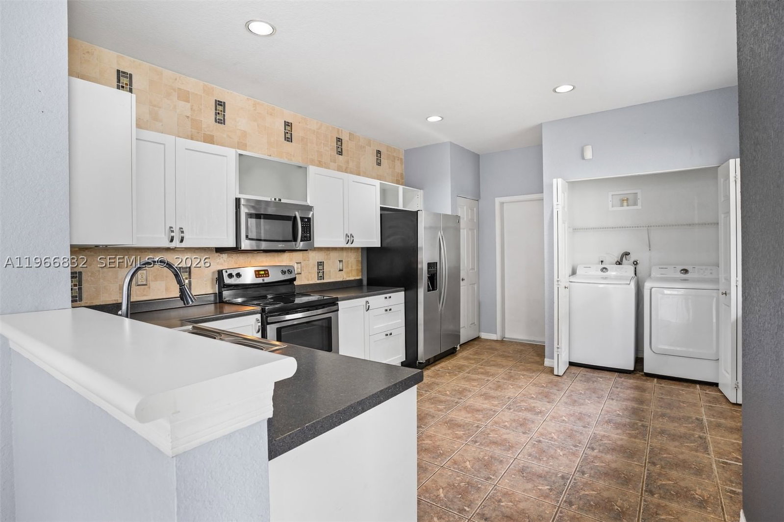 Real estate property located at 2167 Hacienda Ter, Broward, Sector 2 Boundary Plat, Weston, FL