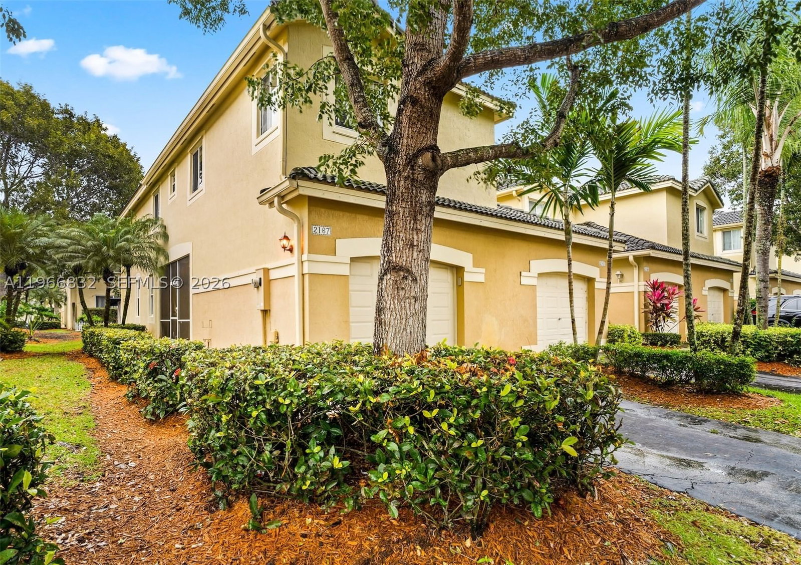 Real estate property located at 2167 Hacienda Ter, Broward, Sector 2 Boundary Plat, Weston, FL