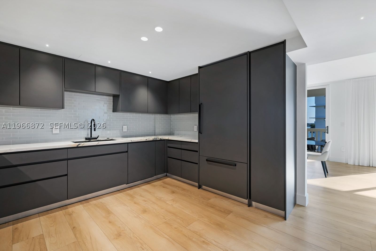 Real estate property located at 9111 Bay Harbor Dr PH-D, Miami-dade, Caravelle Condo, Bay Harbor Islands, FL