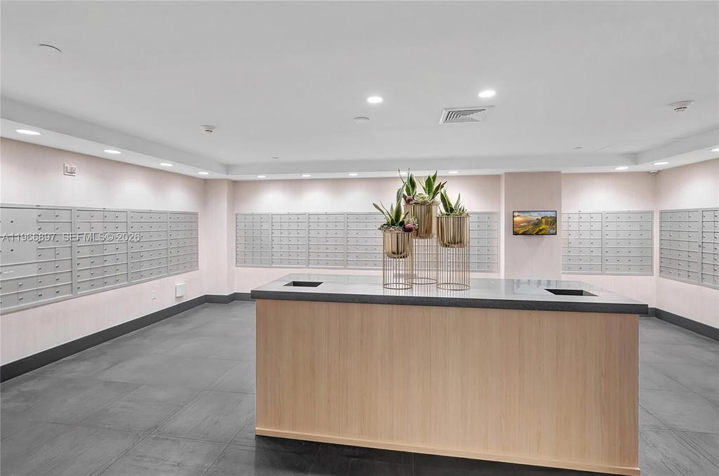 Real estate property located at 90 3rd St #1602, Miami-dade, Ivy Condo, Miami, FL