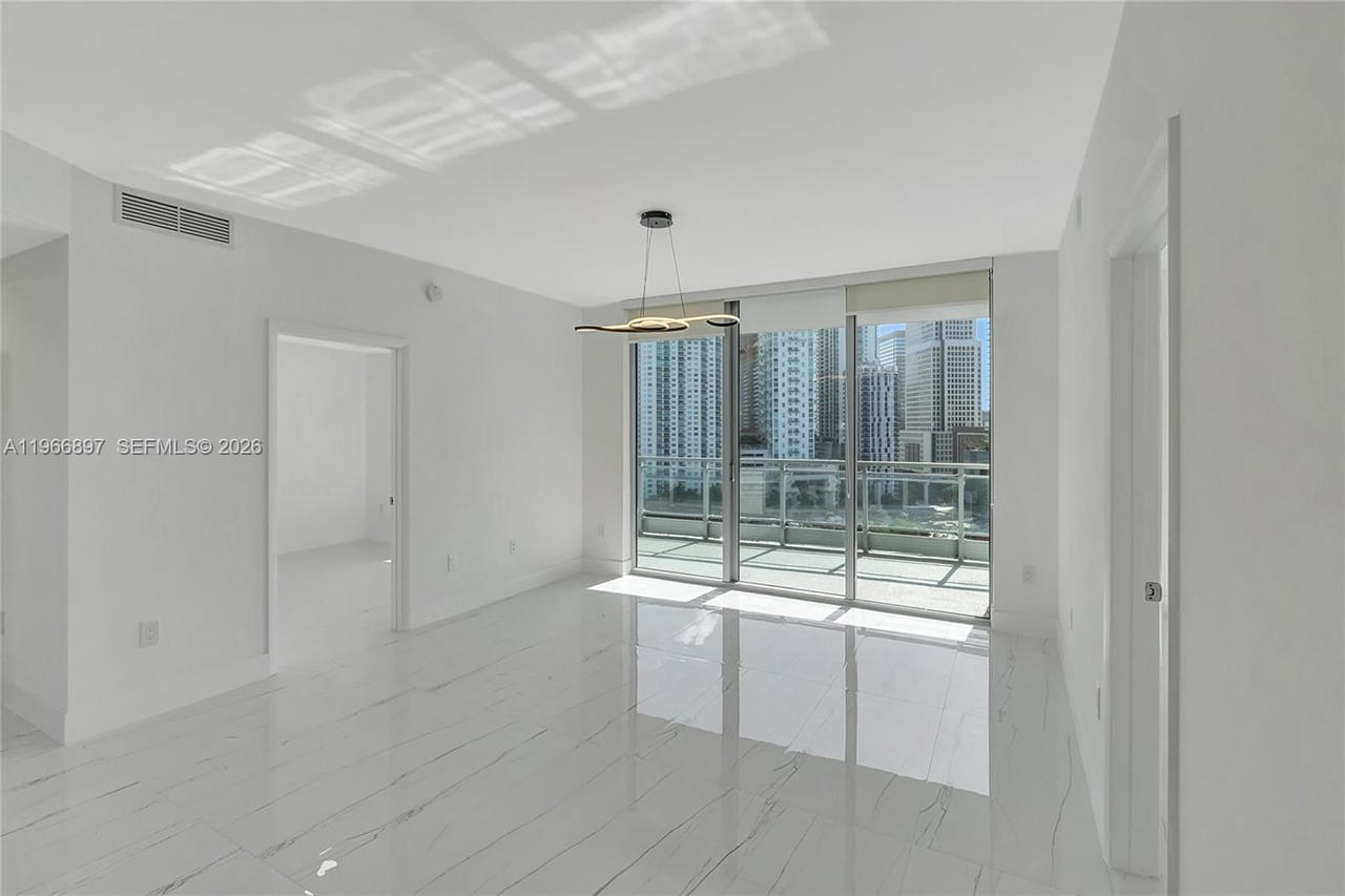 Real estate property located at 90 3rd St #1602, Miami-dade, Ivy Condo, Miami, FL