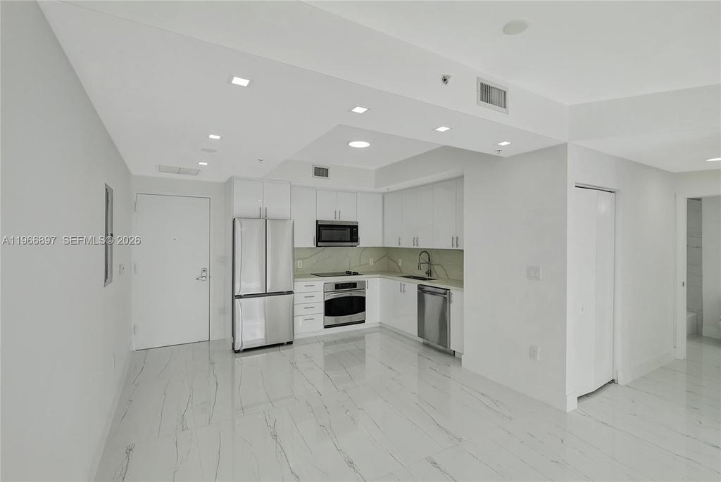 Real estate property located at 90 3rd St #1602, Miami-dade, Ivy Condo, Miami, FL