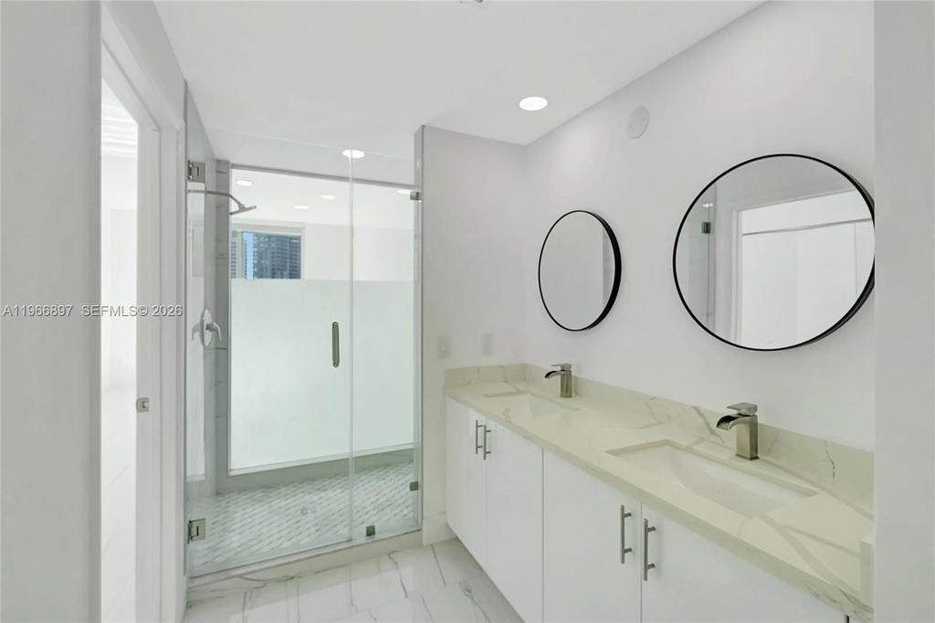 Real estate property located at 90 3rd St #1602, Miami-dade, Ivy Condo, Miami, FL