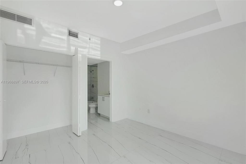 Real estate property located at 90 3rd St #1602, Miami-dade, Ivy Condo, Miami, FL