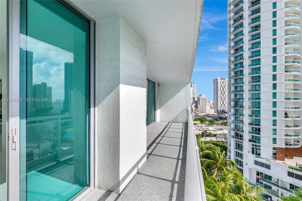 Real estate property located at 90 3rd St #1602, Miami-dade, Ivy Condo, Miami, FL
