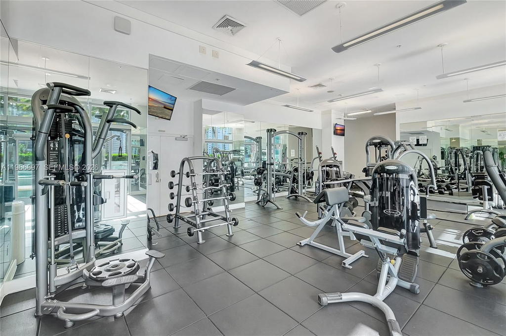 Real estate property located at 90 3rd St #1602, Miami-dade, Ivy Condo, Miami, FL