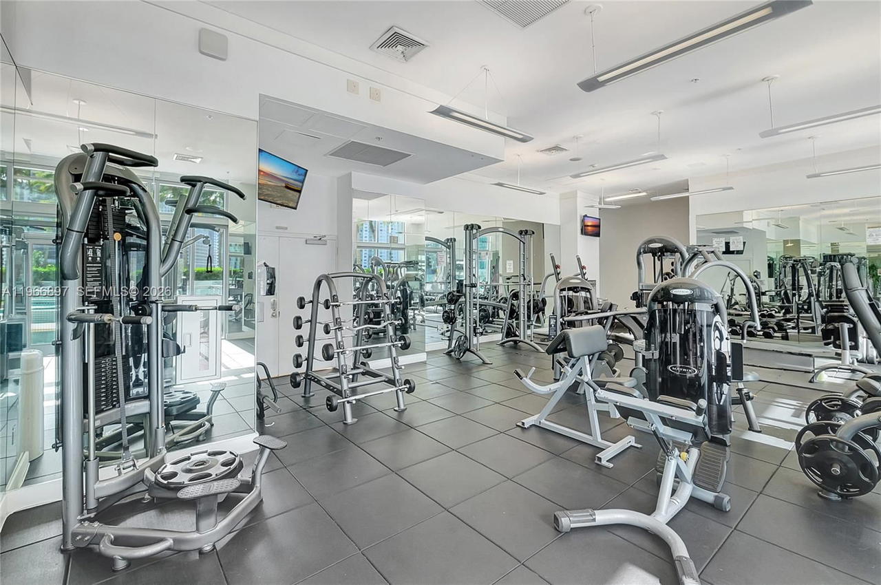 Real estate property located at 90 3rd St #1602, Miami-dade, Ivy Condo, Miami, FL