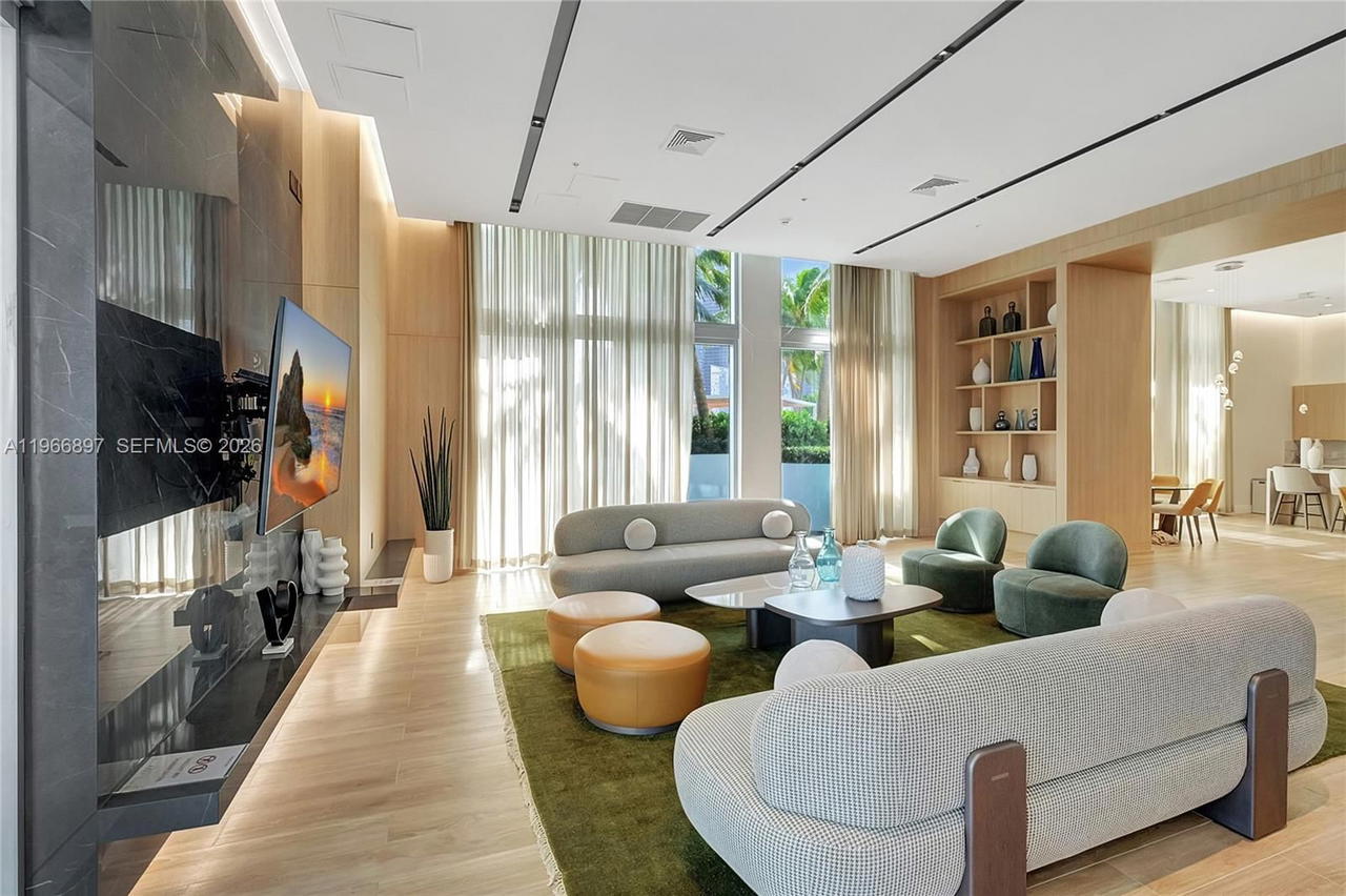 Real estate property located at 90 3rd St #1602, Miami-dade, Ivy Condo, Miami, FL