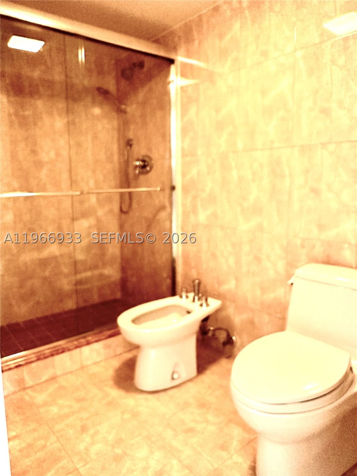 Real estate property located at 210 174th St #2411, Miami-dade, Winston Towers 600 Condo, Sunny Isles Beach, FL