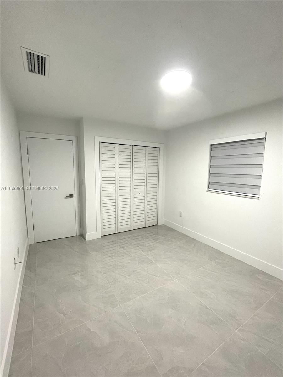 Real estate property located at 860 9th Ct, Miami-dade, West Buena Vista, Hialeah, FL
