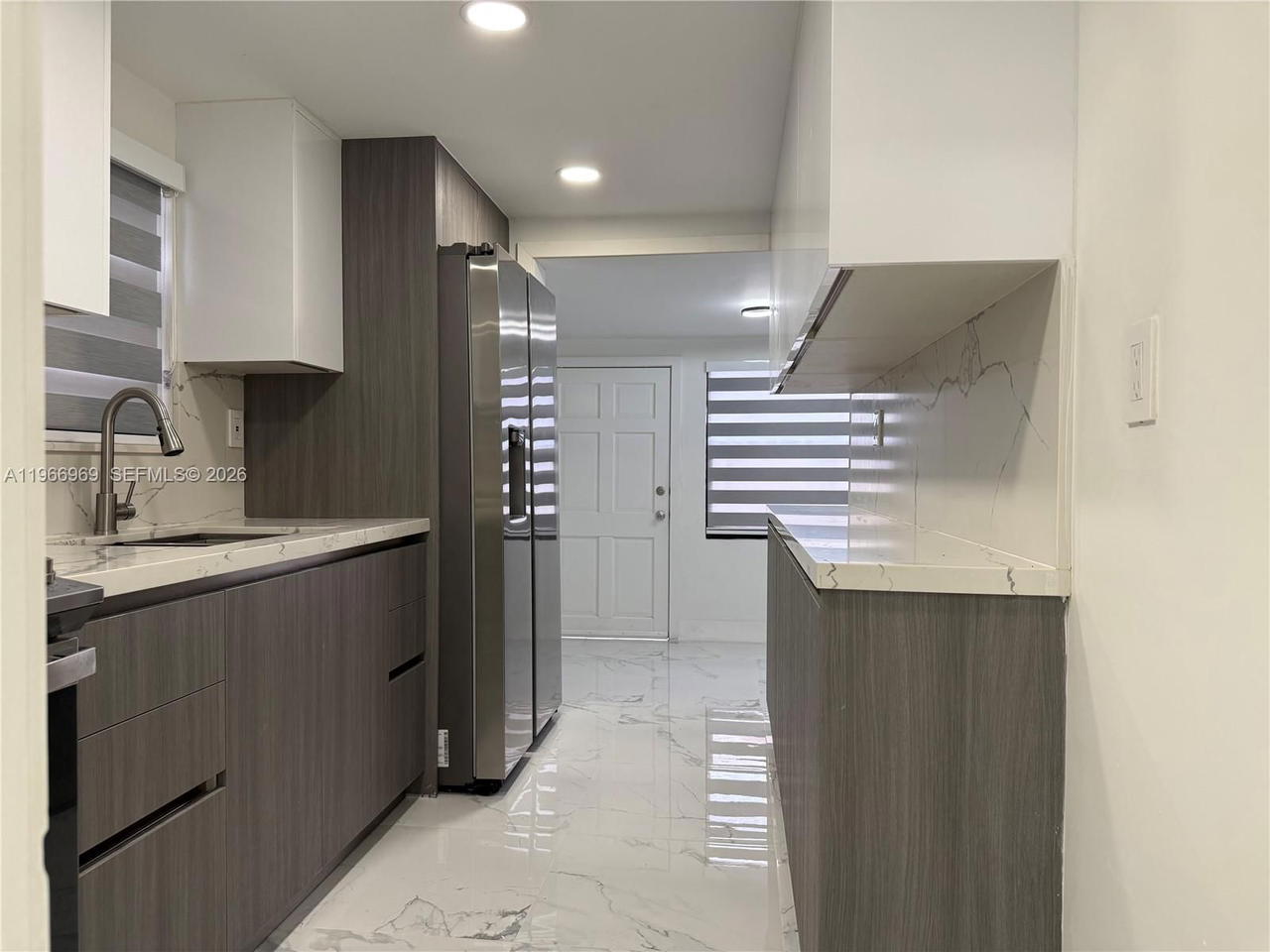 Real estate property located at 860 9th Ct, Miami-dade, West Buena Vista, Hialeah, FL